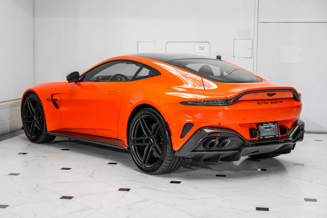 2025 Aston Martin Vantage