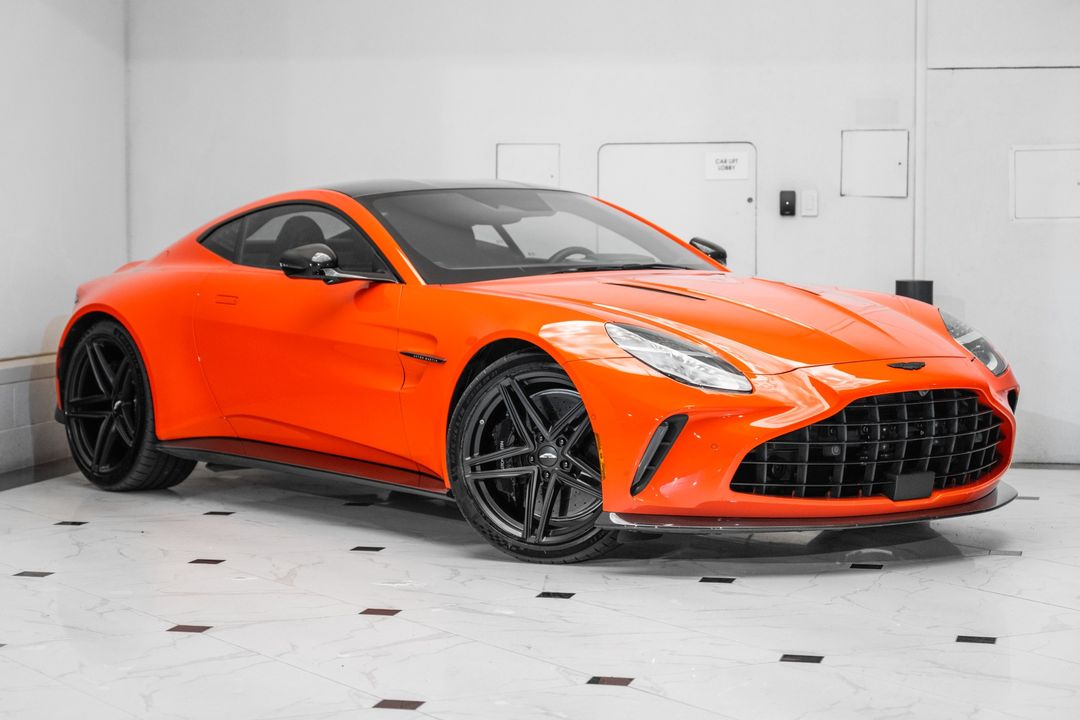 2025 Aston Martin Vantage