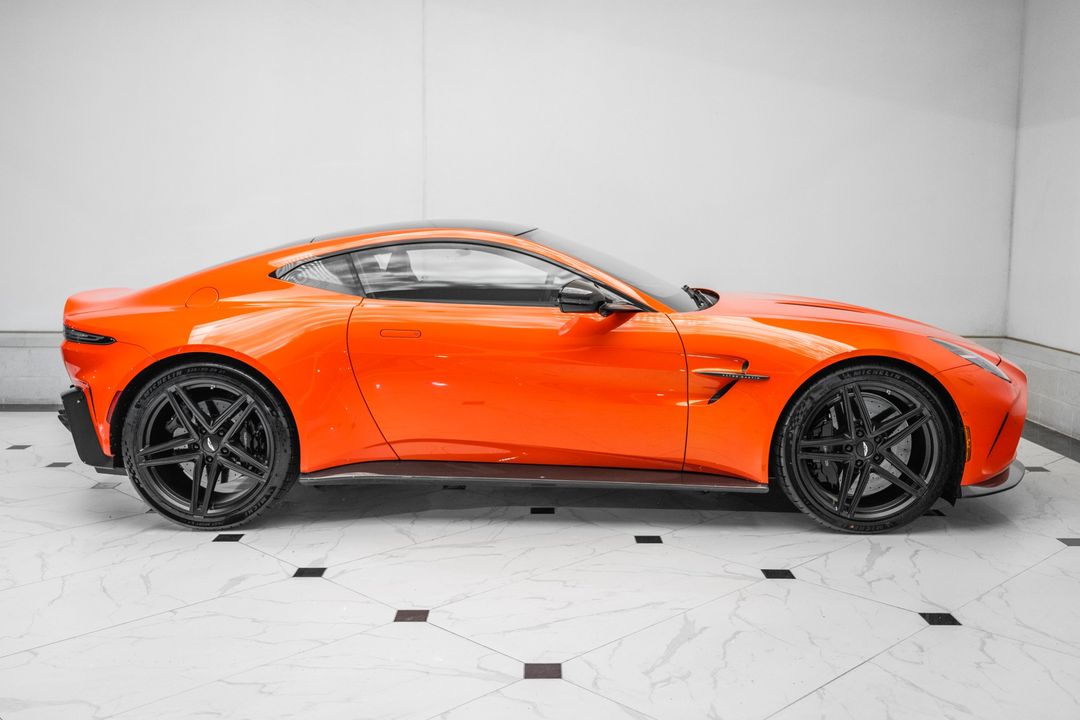 2025 Aston Martin Vantage