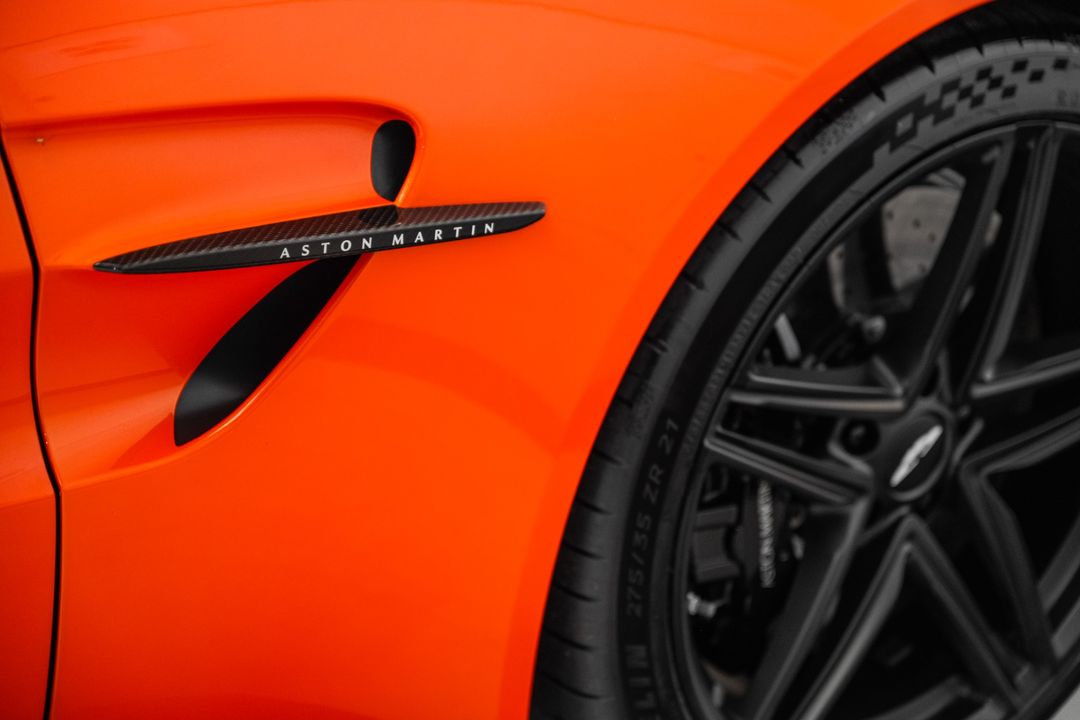 2025 Aston Martin Vantage
