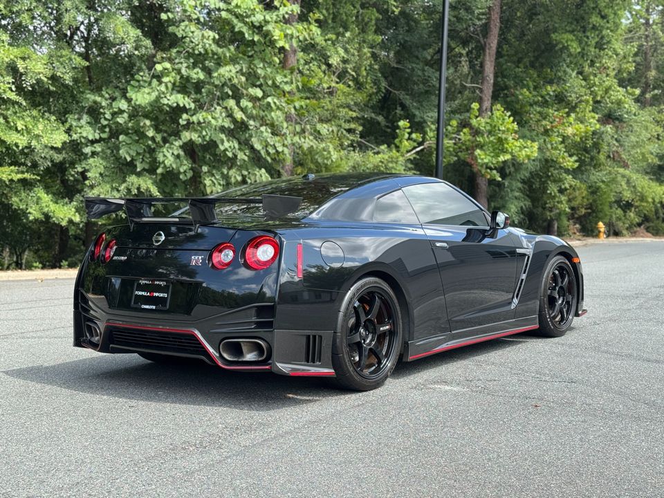 2016 Nissan GT-R NISMO
