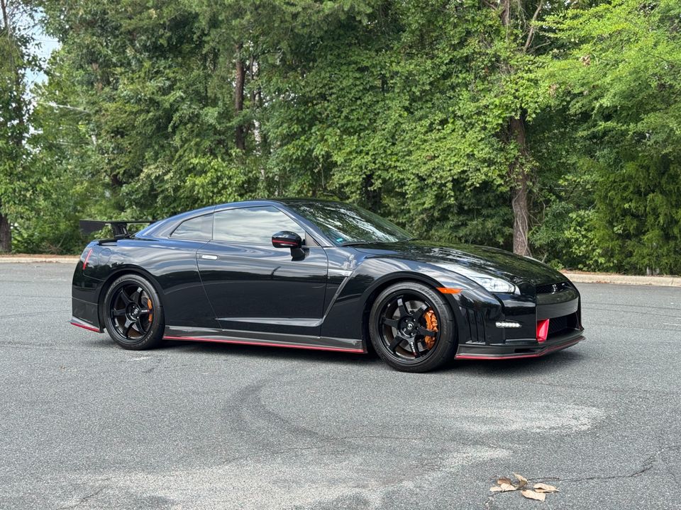 2016 Nissan GT-R NISMO