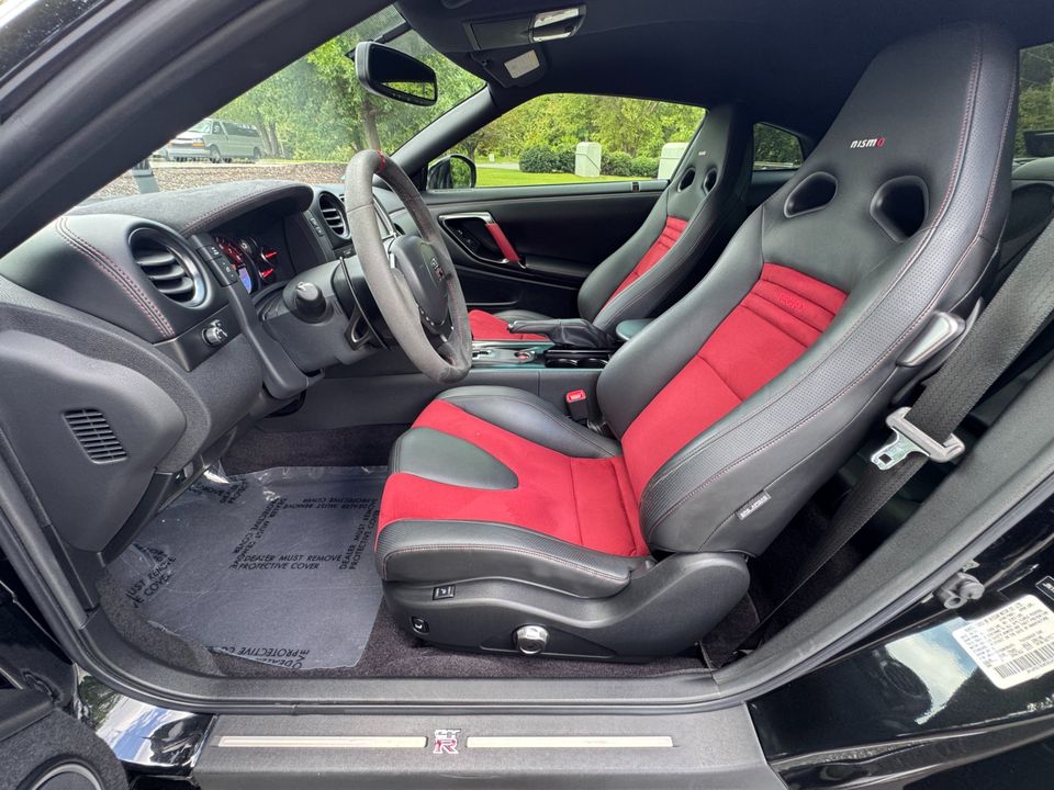 2016 Nissan GT-R NISMO