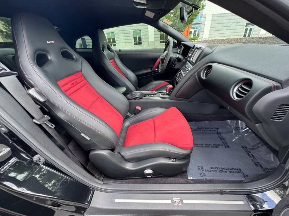 2016 Nissan GT-R NISMO