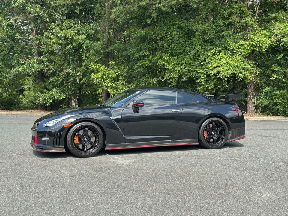 2016 Nissan GT-R NISMO