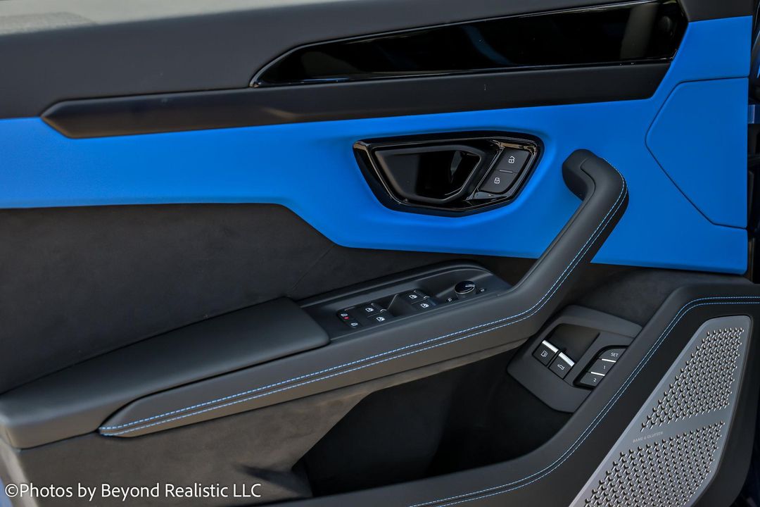 2025 Lamborghini Urus