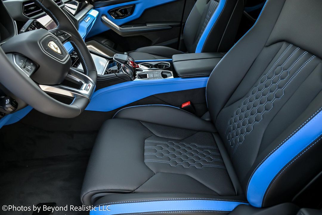2025 Lamborghini Urus