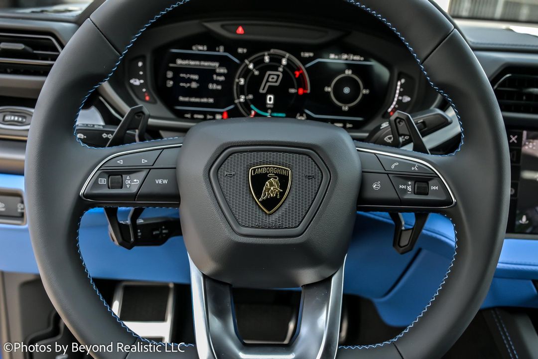 2025 Lamborghini Urus