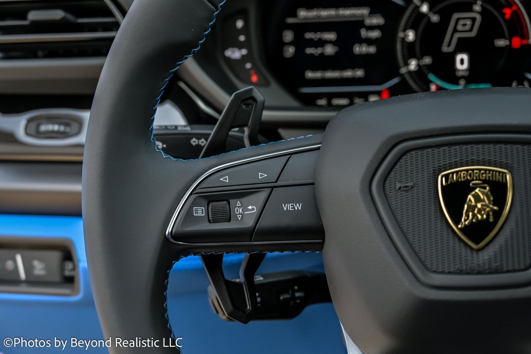 2025 Lamborghini Urus