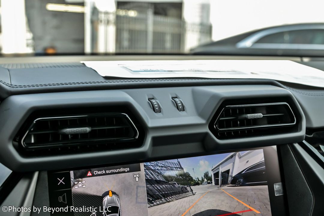 2025 Lamborghini Urus