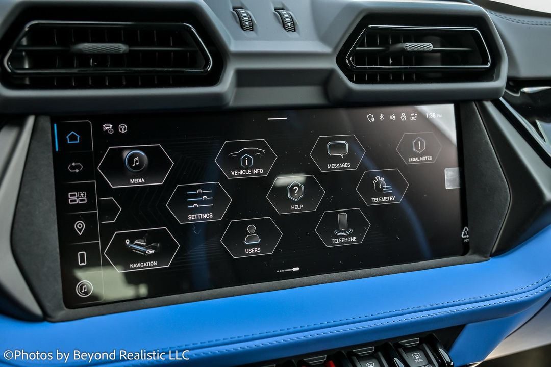 2025 Lamborghini Urus
