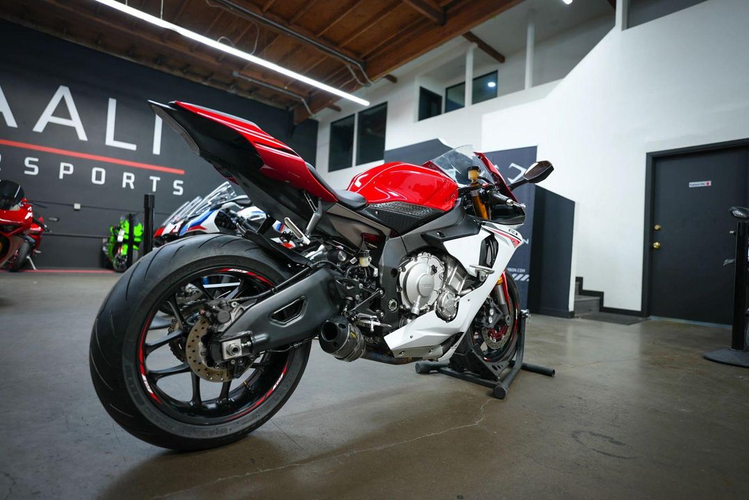 2015 Yamaha YZF-R1
