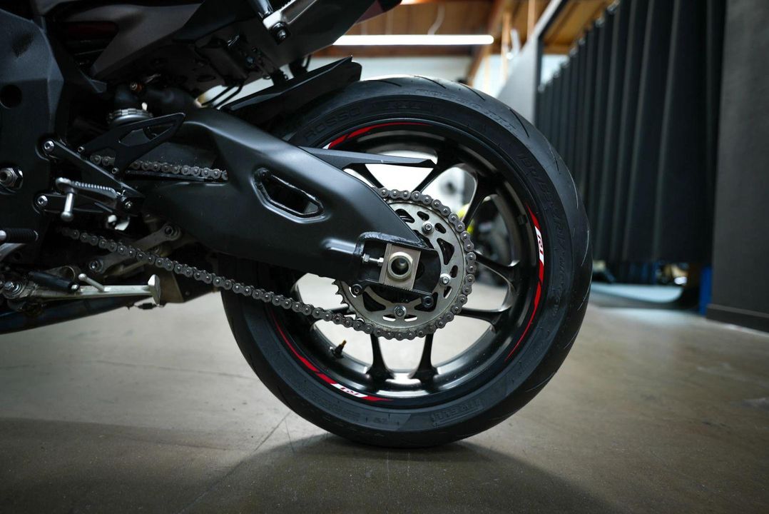 2015 Yamaha YZF-R1