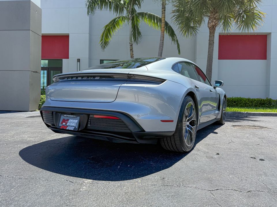 2022 Porsche Taycan