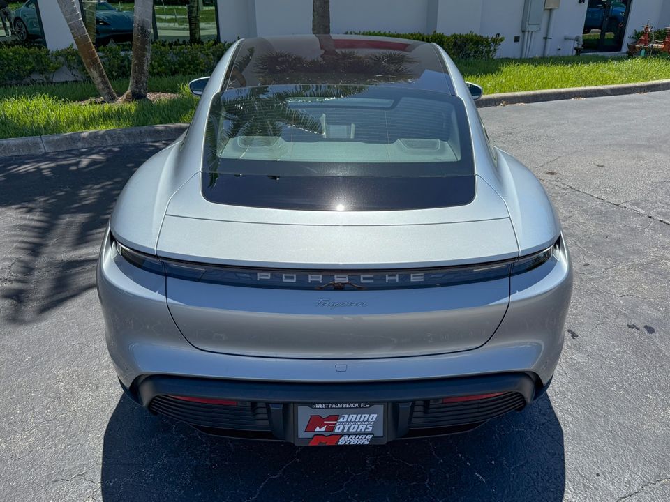 2022 Porsche Taycan