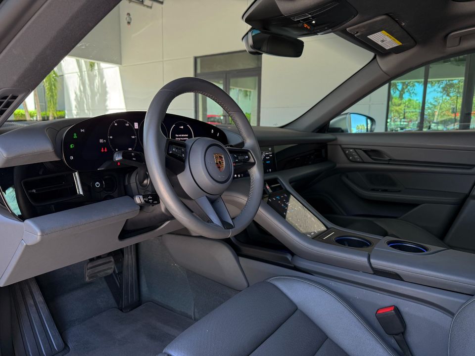 2022 Porsche Taycan