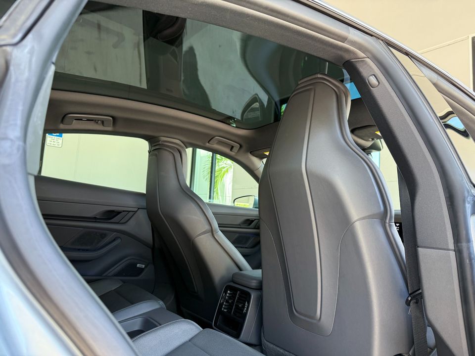 2022 Porsche Taycan