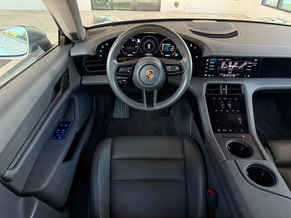2022 Porsche Taycan