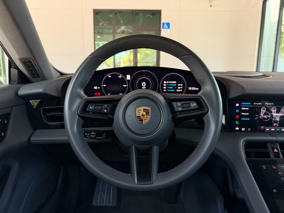 2022 Porsche Taycan