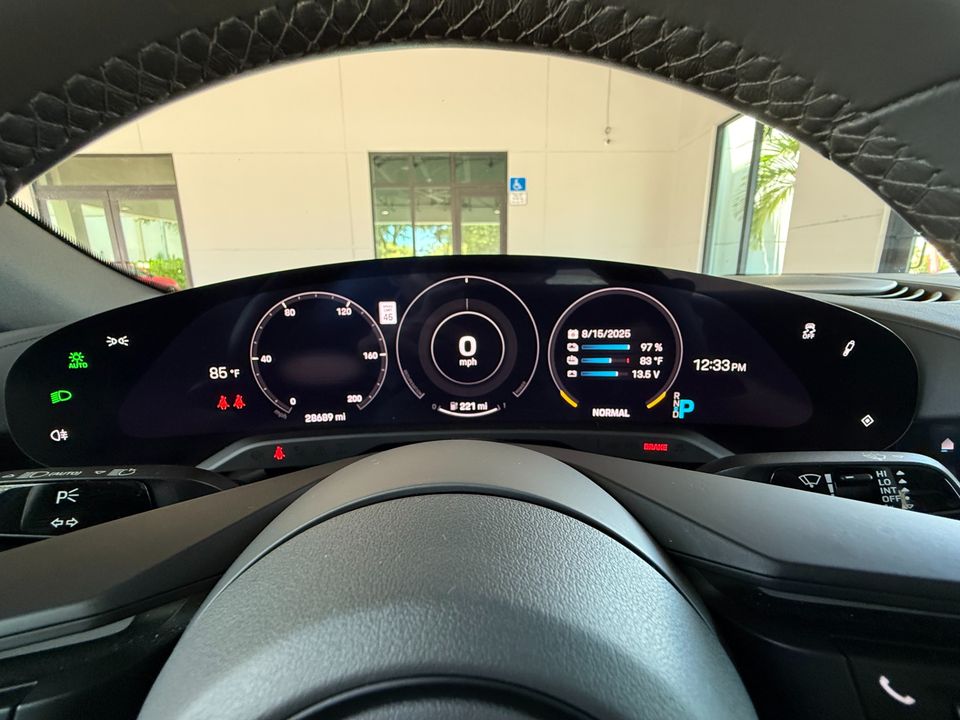 2022 Porsche Taycan