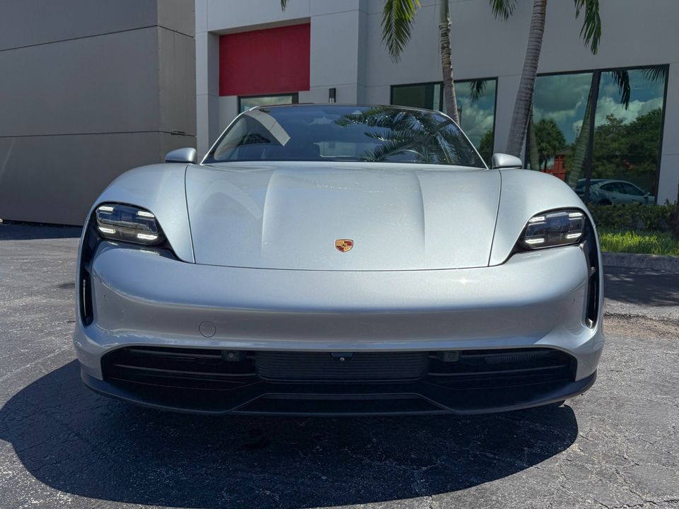 2022 Porsche Taycan