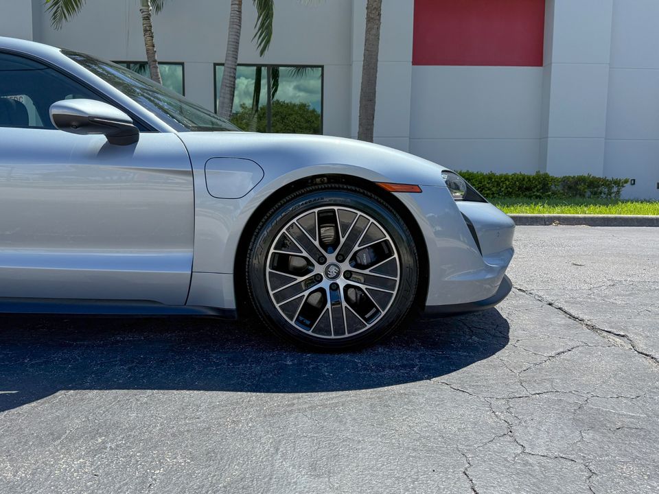 2022 Porsche Taycan
