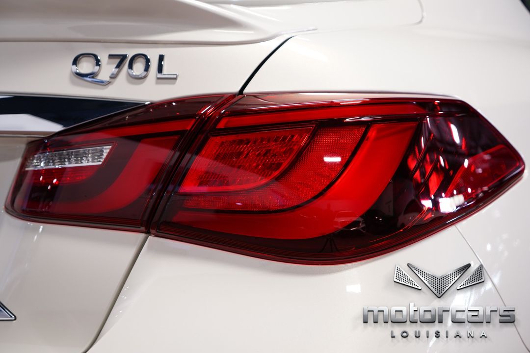 2015 INFINITI Q70L