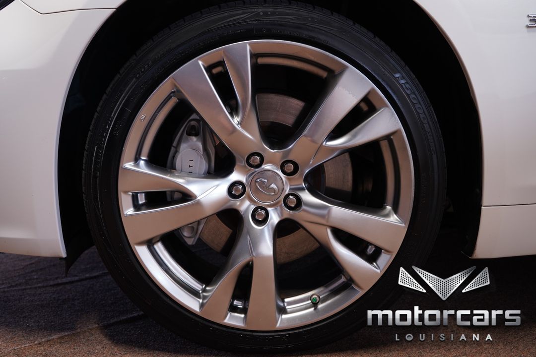 2015 INFINITI Q70L