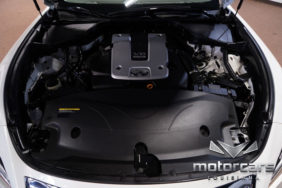 2015 INFINITI Q70L