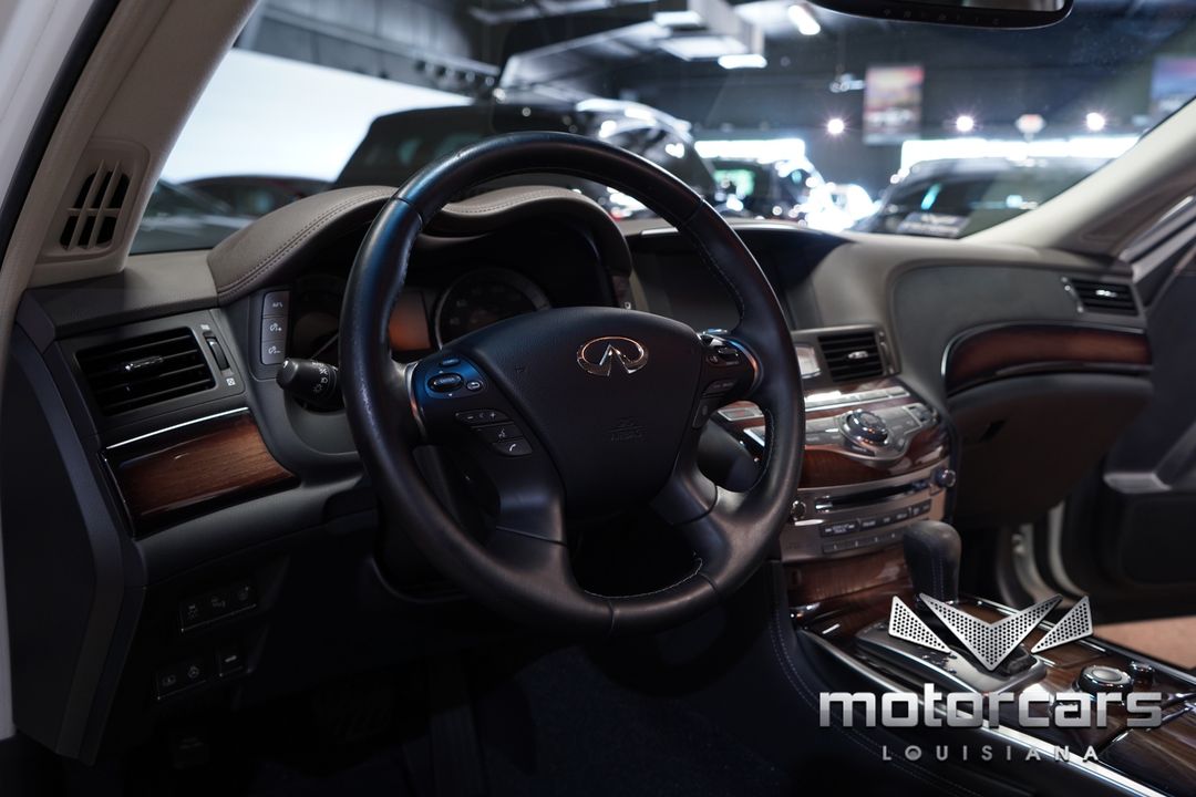 2015 INFINITI Q70L