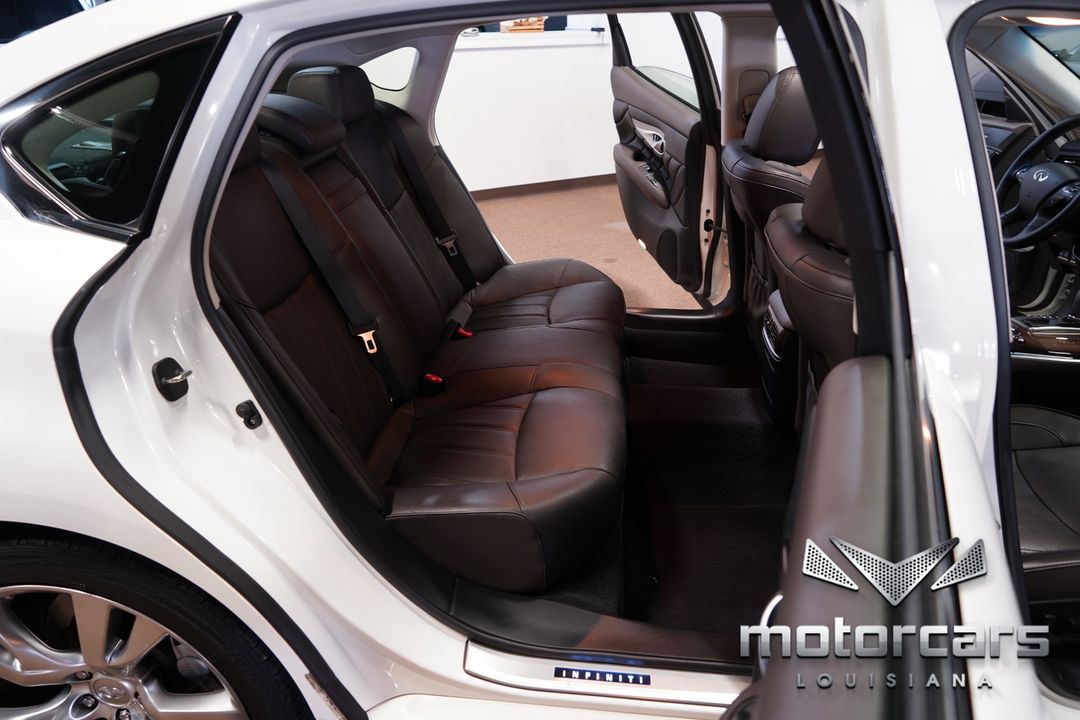 2015 INFINITI Q70L