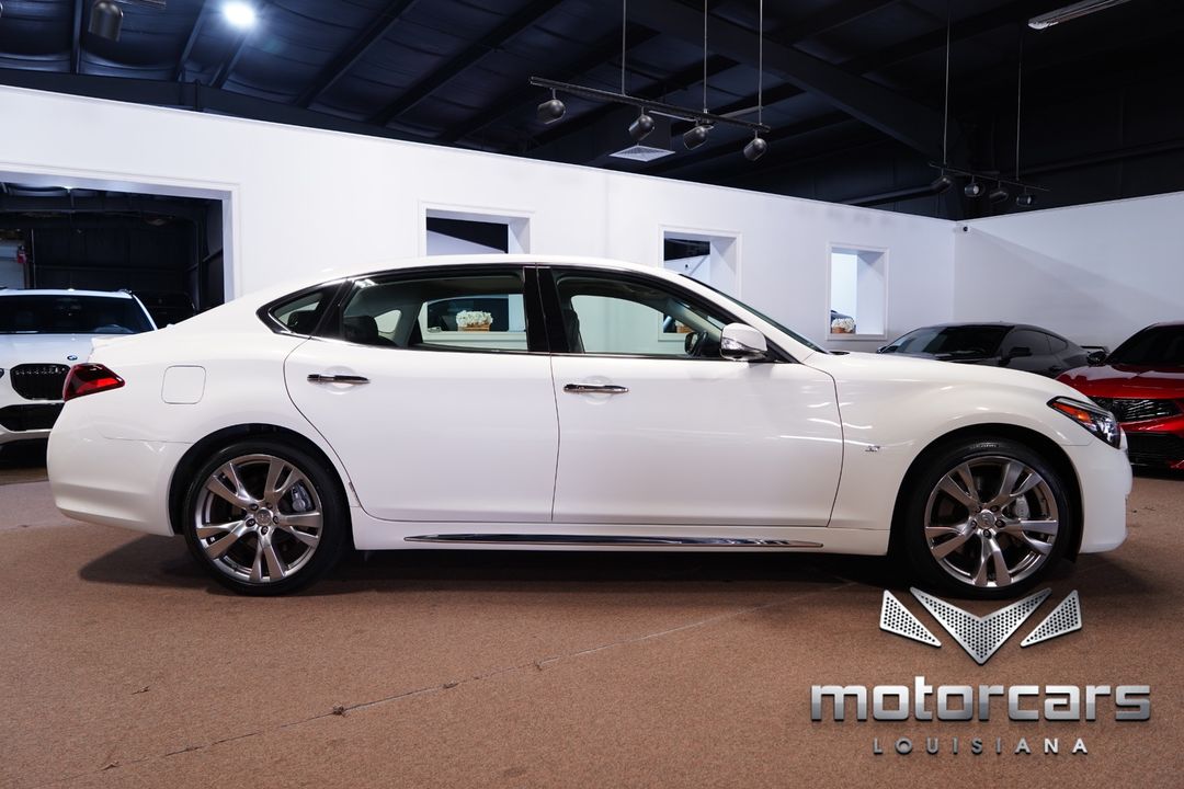 2015 INFINITI Q70L