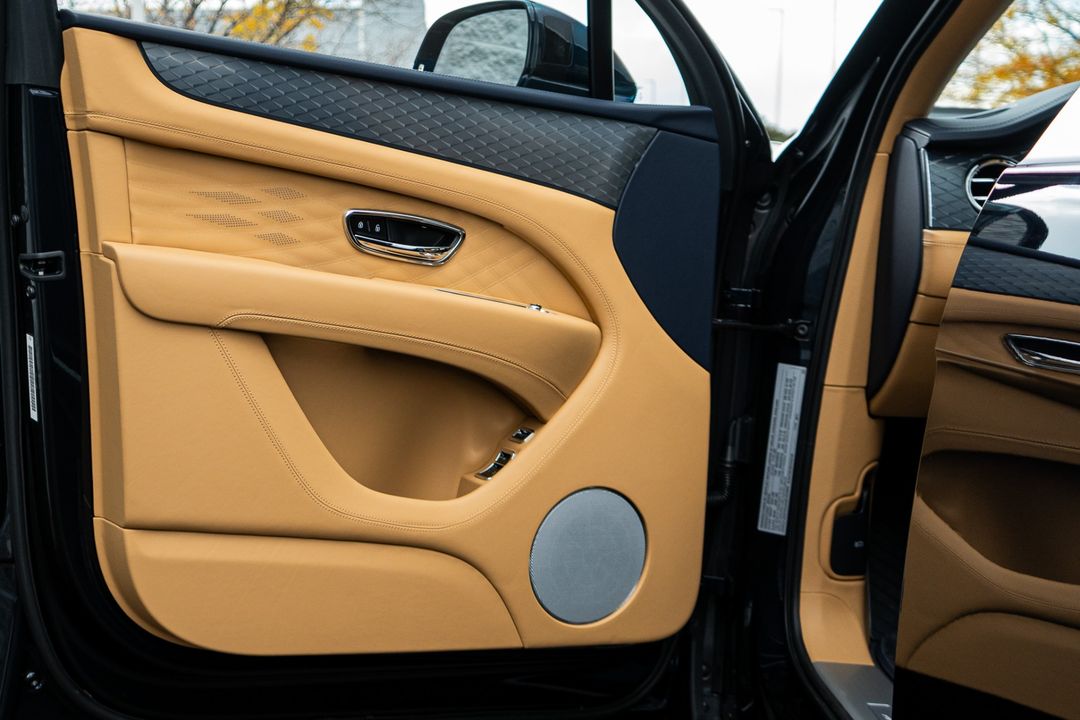 2025 Bentley Bentayga