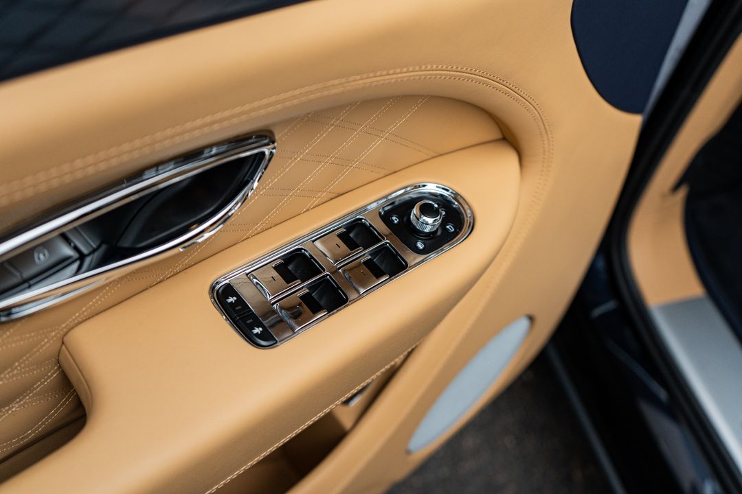 2025 Bentley Bentayga