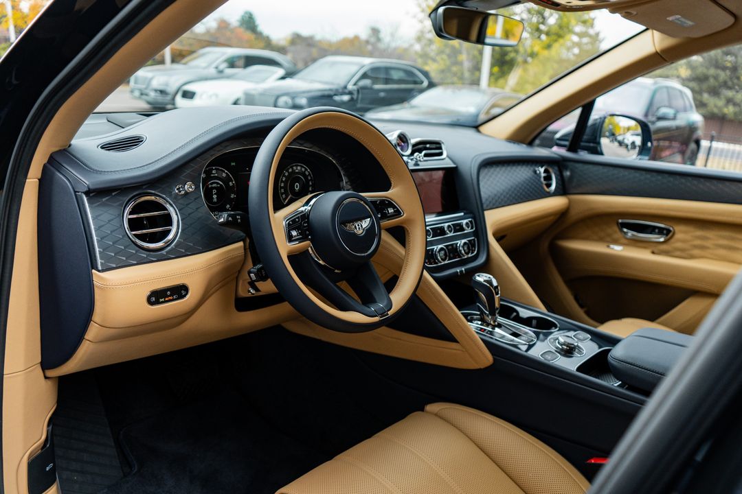 2025 Bentley Bentayga