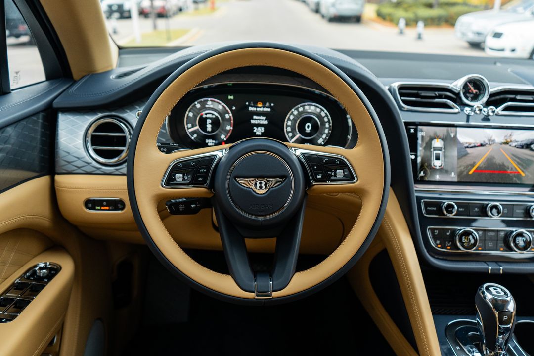 2025 Bentley Bentayga