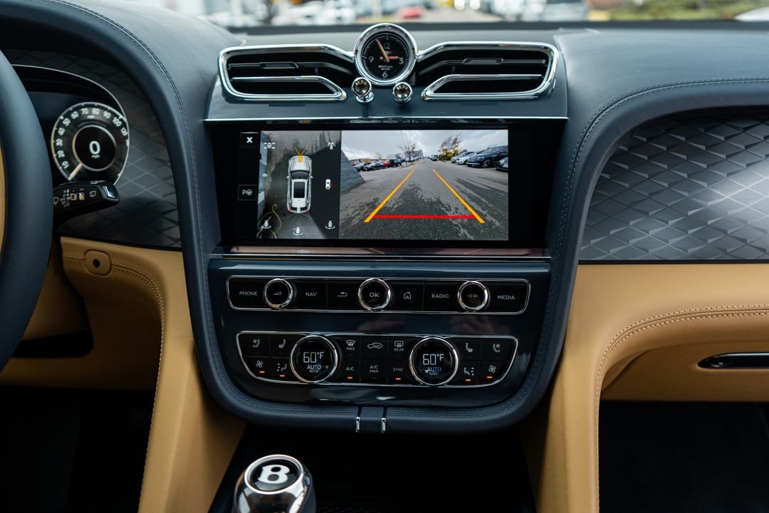 2025 Bentley Bentayga