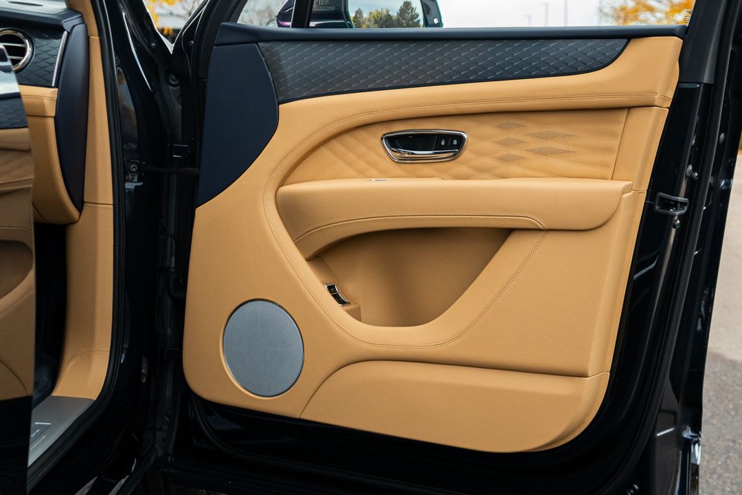 2025 Bentley Bentayga