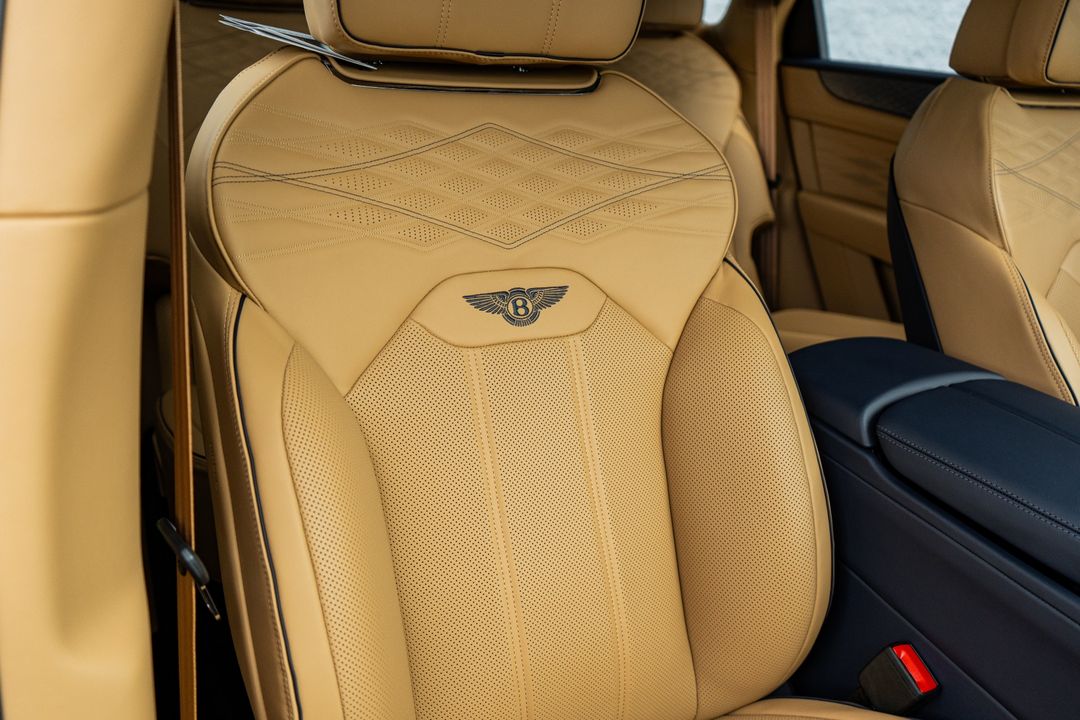 2025 Bentley Bentayga