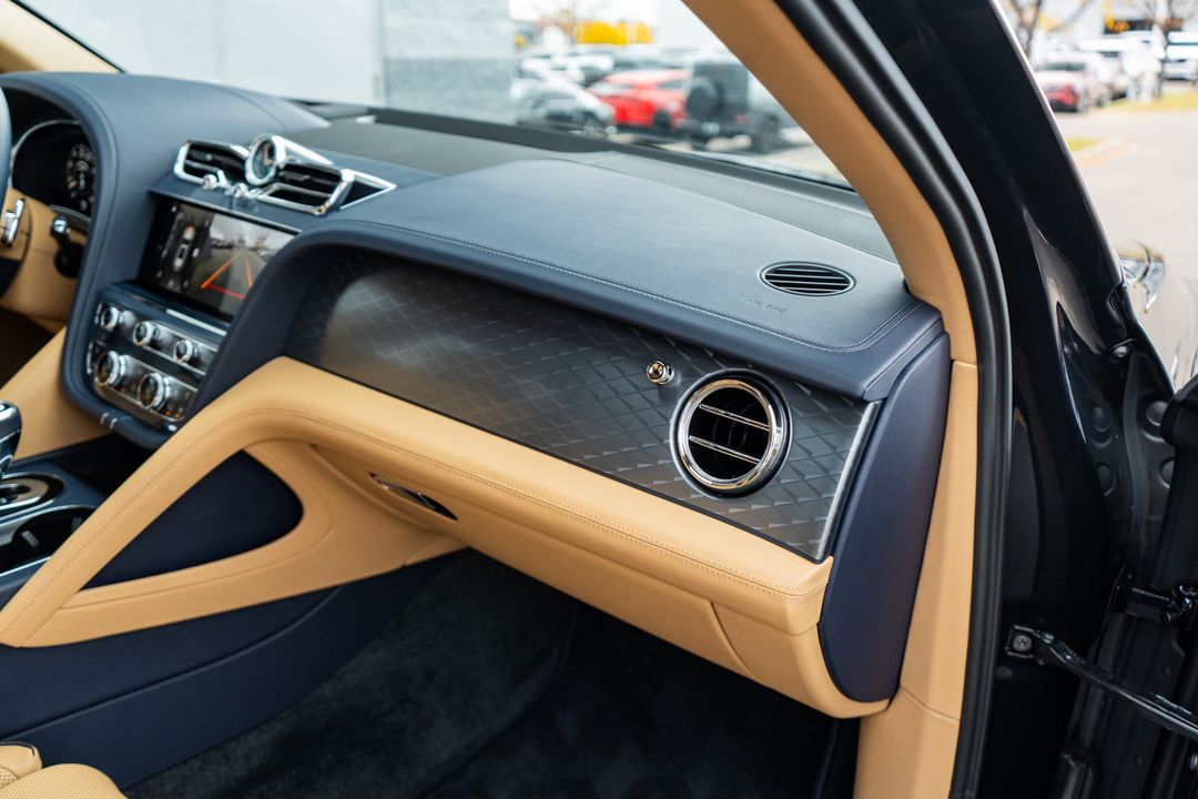 2025 Bentley Bentayga