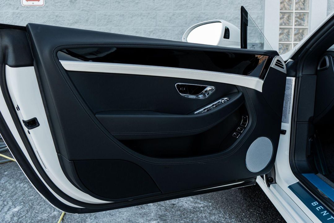 2026 Bentley Continental GTC