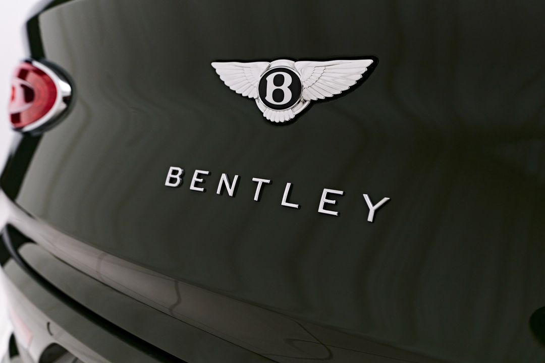 2023 Bentley Bentayga EWB