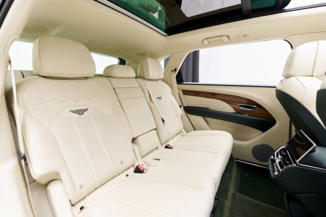 2023 Bentley Bentayga EWB