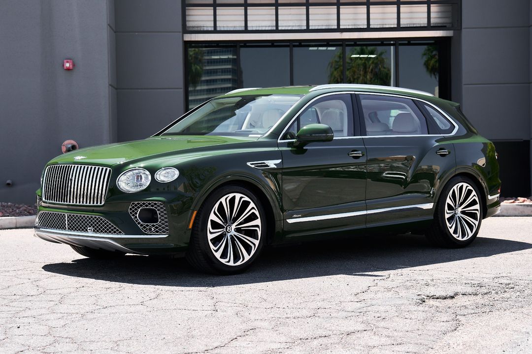 2023 Bentley Bentayga EWB