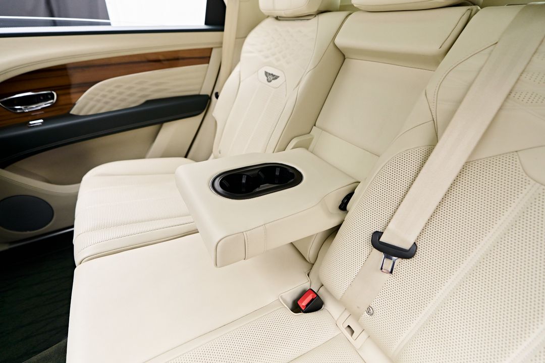 2023 Bentley Bentayga EWB