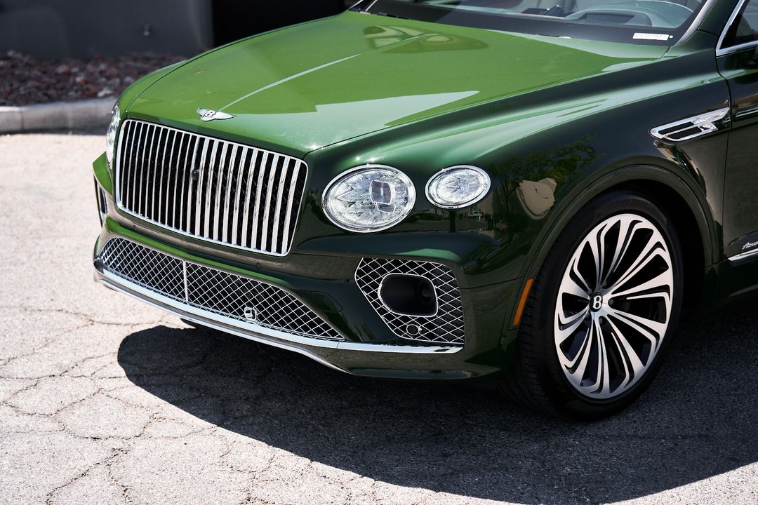 2023 Bentley Bentayga EWB