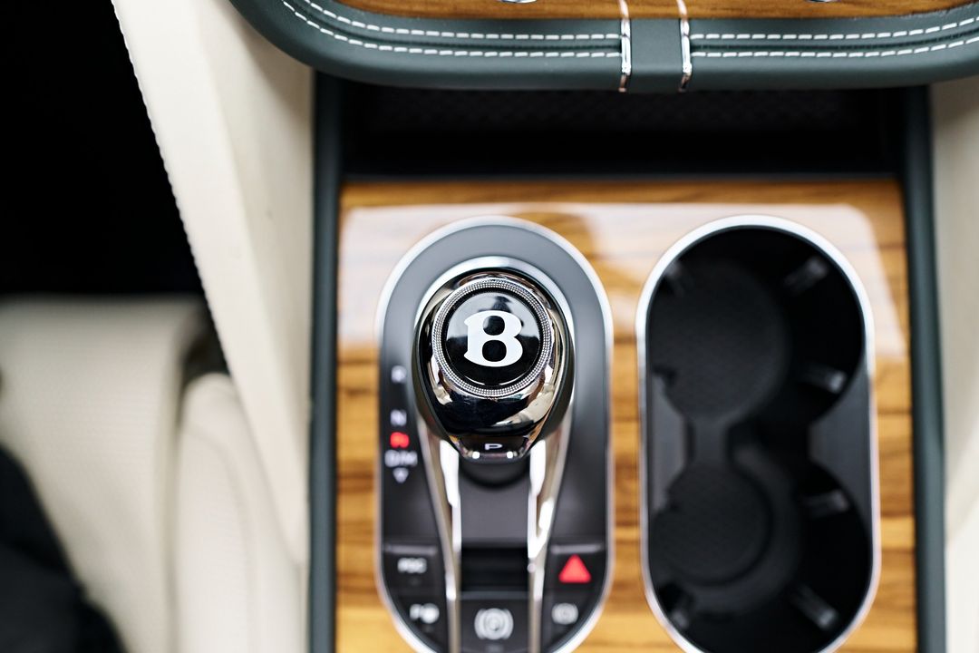 2023 Bentley Bentayga EWB