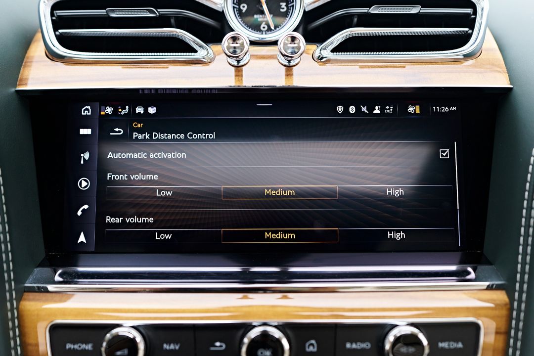 2023 Bentley Bentayga EWB