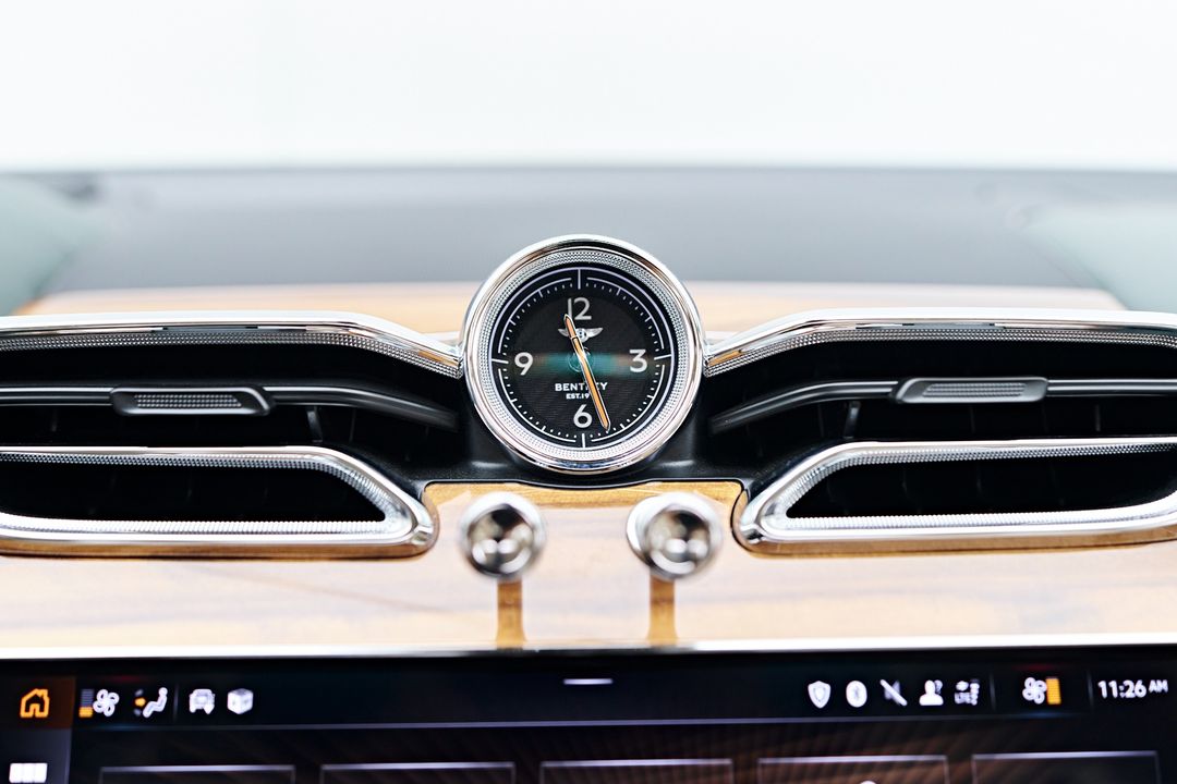 2023 Bentley Bentayga EWB