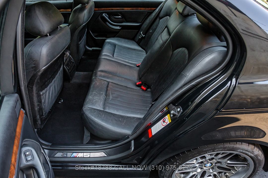 2000 BMW M5
